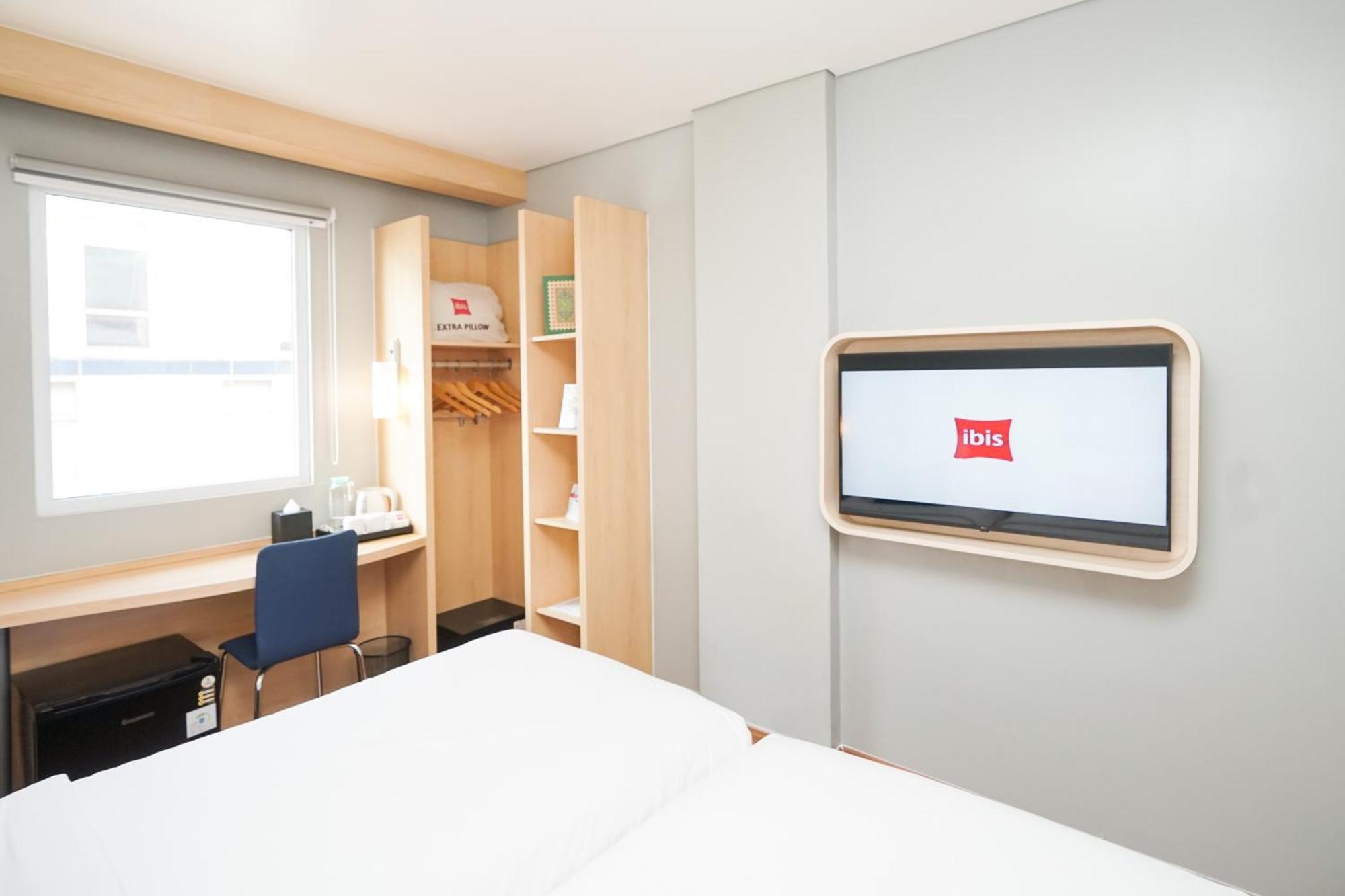 Ibis Jakarta Senen Exteriér fotografie