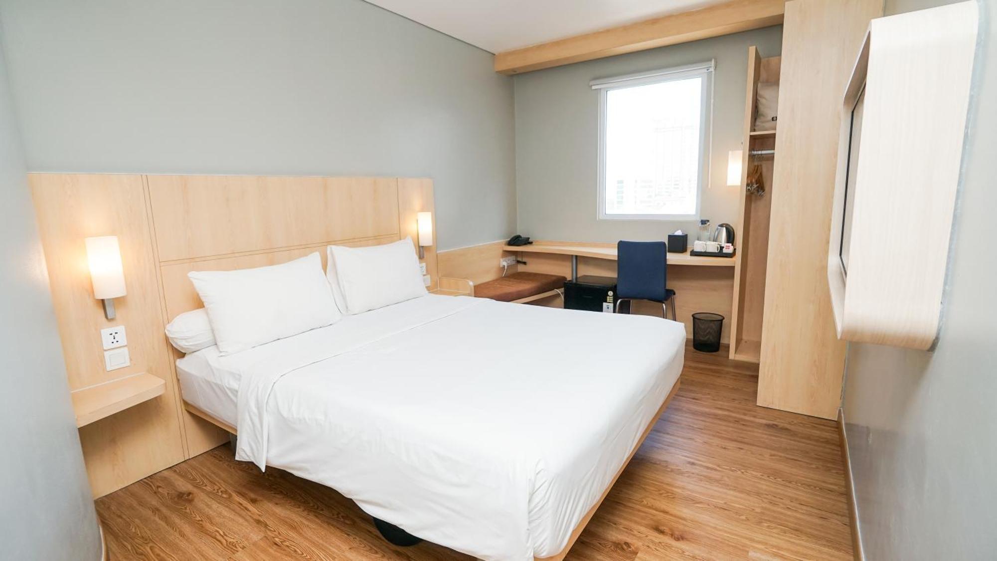Ibis Jakarta Senen Exteriér fotografie