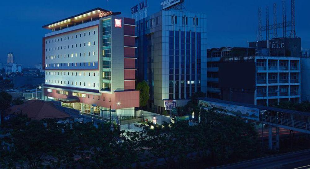 Ibis Jakarta Senen Exteriér fotografie
