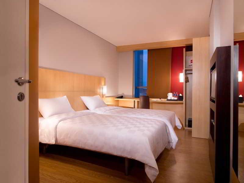 Ibis Jakarta Senen Exteriér fotografie
