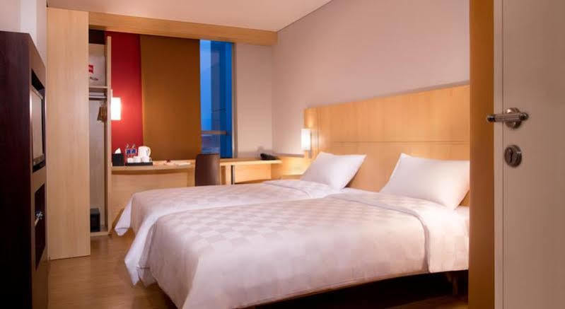 Ibis Jakarta Senen Exteriér fotografie